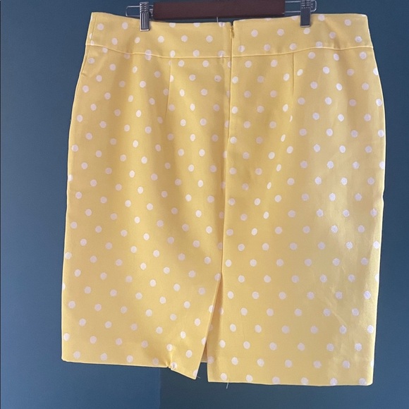 Ann Taylor sunshine yellow Skirt with White Dots - Picture 3 of 3